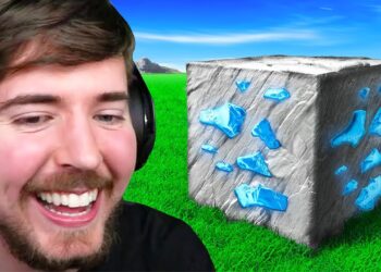 Worst vs Ultra Realistic Graphics!