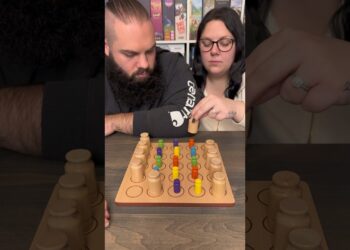 Kloak Is Hide And Seek The Board Game! #boardgame #couple