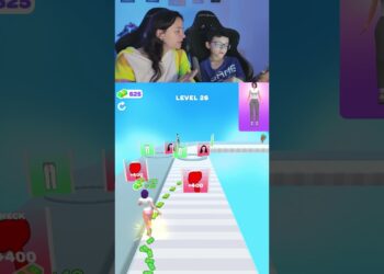 Ela tem que se vestir para trabalhar no escritório (queens race) #video games